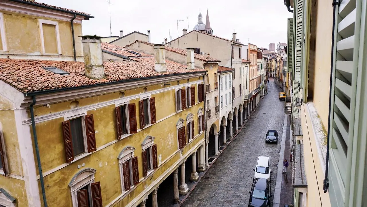 Ferienwohnung Residenze Umberto I Mantua Italien
